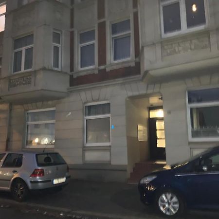 Nordsee Und City Fusslaufig - Luxeriose Fewo Mit Grossem Balkon Wilhelmshaven Exterior foto
