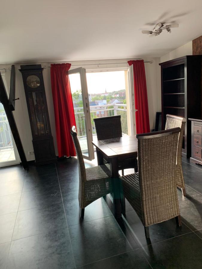 Nordsee Und City Fusslaufig - Luxeriose Fewo Mit Grossem Balkon Wilhelmshaven Exterior foto