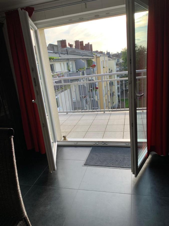 Nordsee Und City Fusslaufig - Luxeriose Fewo Mit Grossem Balkon Wilhelmshaven Exterior foto